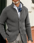 Men’s Minimal Winter Cardigan