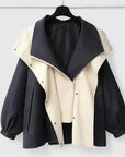 Women's Relaxed Buttoned Jacket