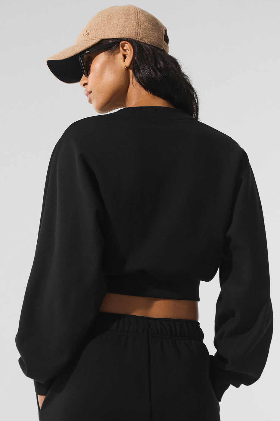 Alo - Cropped Crew Neck