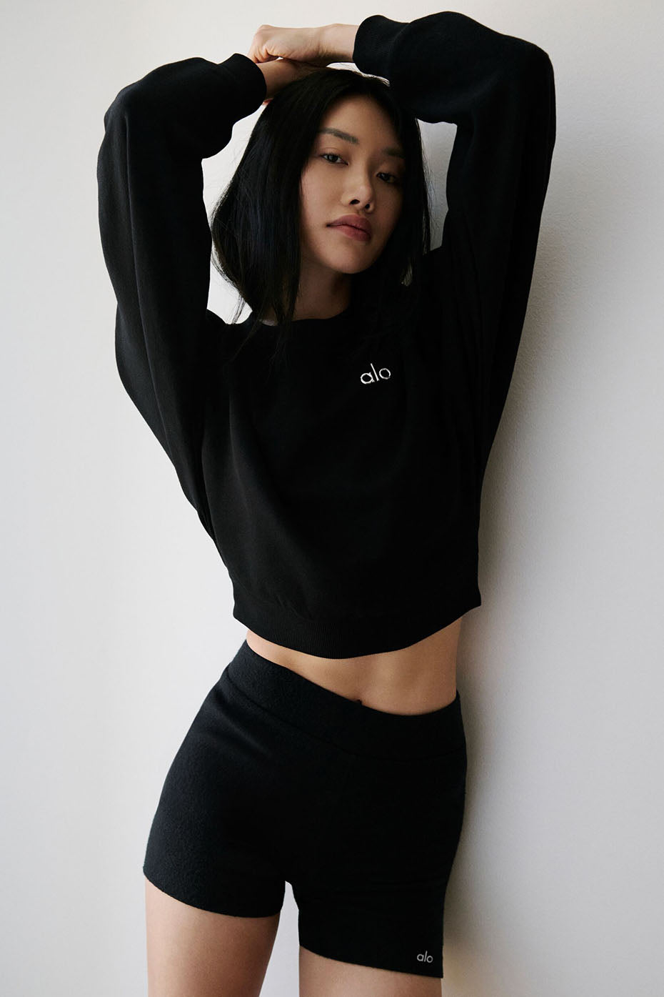 Alo - Cropped Crew Neck